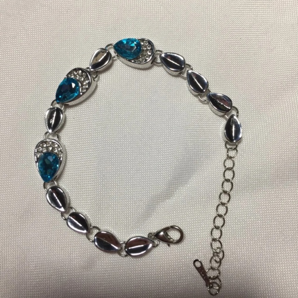 Silver Shoppee braclet